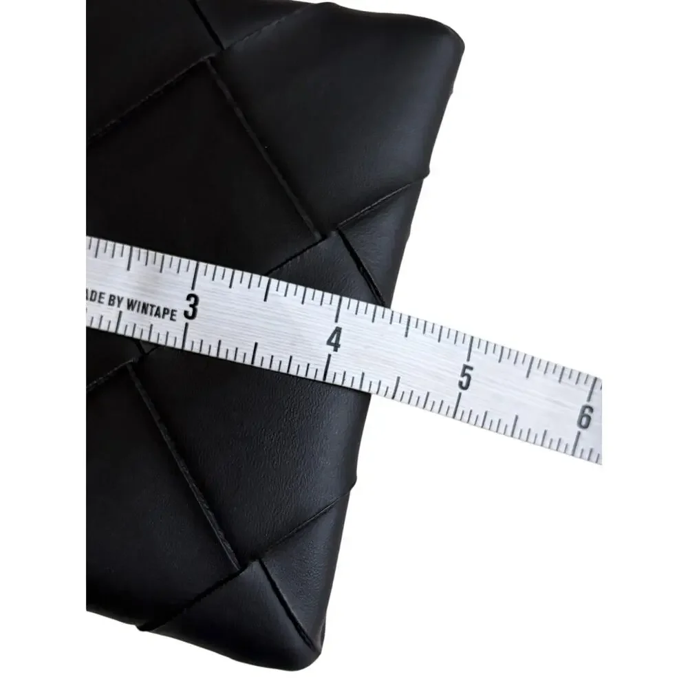N/A tags without leather